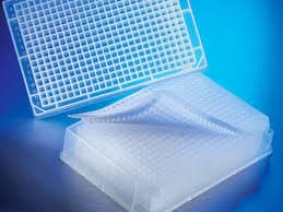 Corning 96 Well Clear Round Bottom Polypropylene Not Treated Microplate, 25 per Bag, without Lids, Sterile